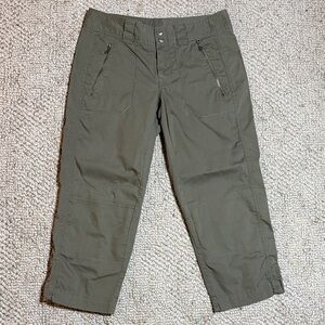 Koppen Olive Green Capris